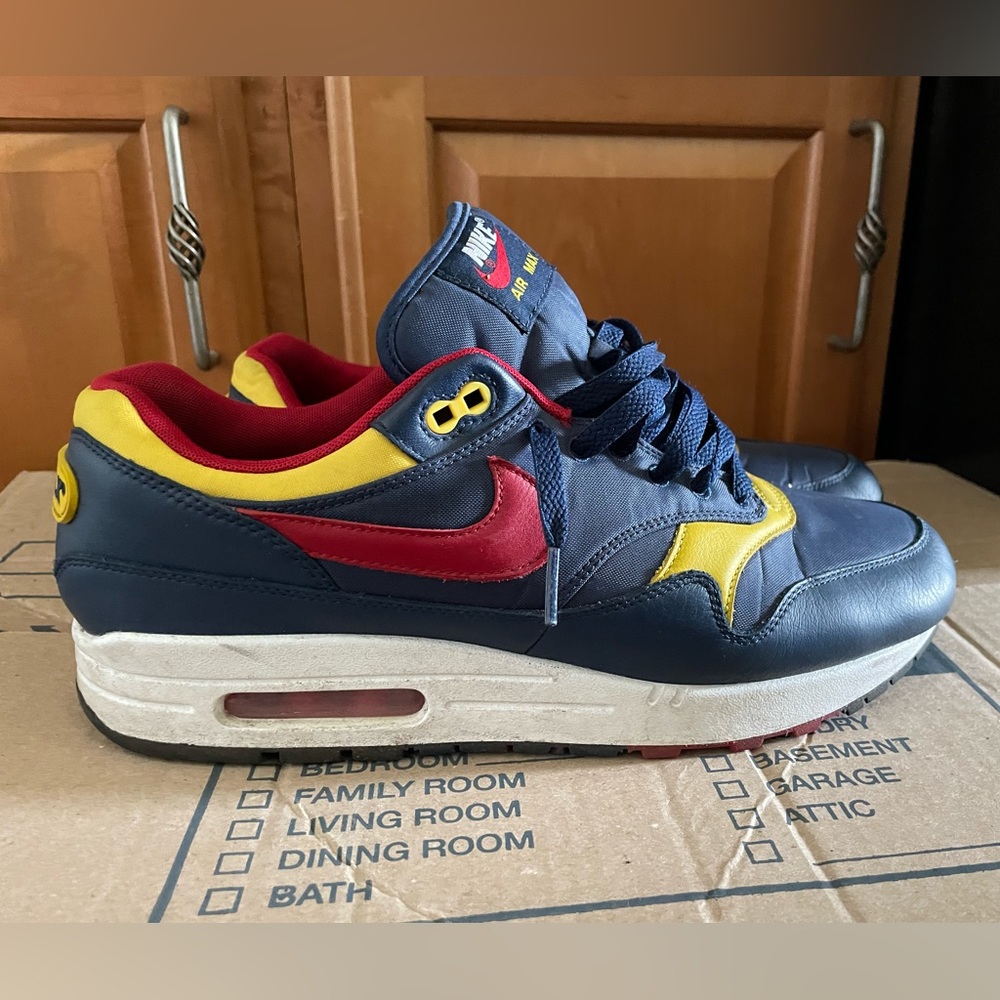 Nike Air Max Men’s Sneakers Size 10.5